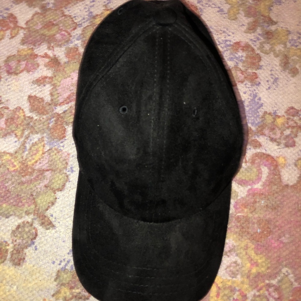 Suede Black Hat